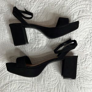 TORRID 11WW HEELS